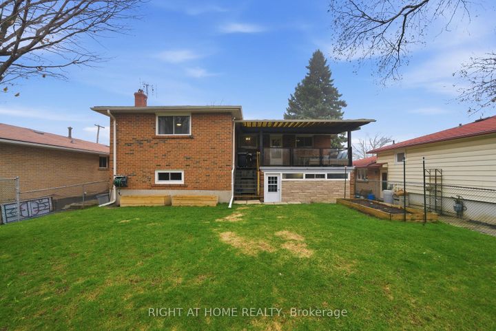 Photo 26 at 826 West Shore Boulevard, West Shore, Pickering