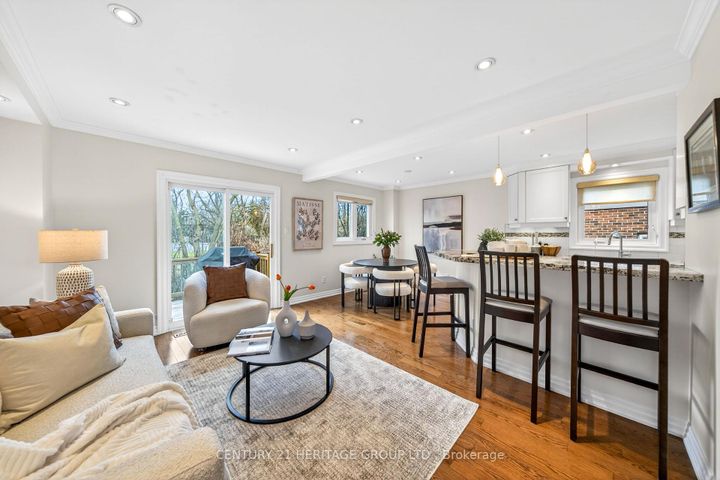 Photo 11 at 64 Coventry Court, Crosby, Richmond Hill