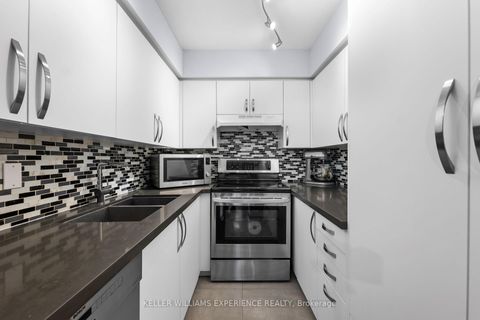 Photo 9 at 406 - 75 Weldrick Road E, Observatory, Richmond Hill