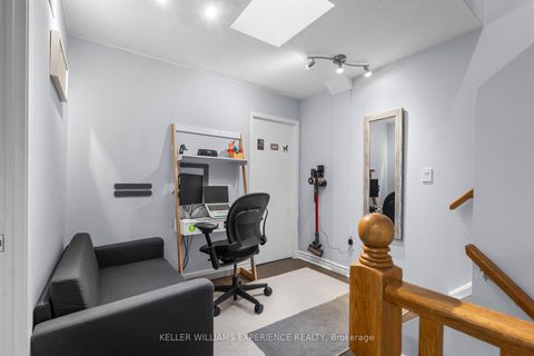 Photo 15 at 406 - 75 Weldrick Road E, Observatory, Richmond Hill