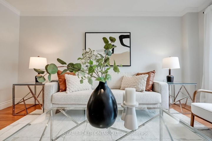 Photo 7 at 2152 Heidi Avenue, Headon, Burlington