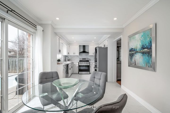 Photo 21 at 2152 Heidi Avenue, Headon, Burlington