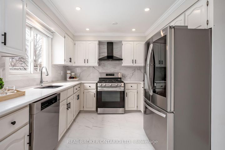 Photo 24 at 2152 Heidi Avenue, Headon, Burlington