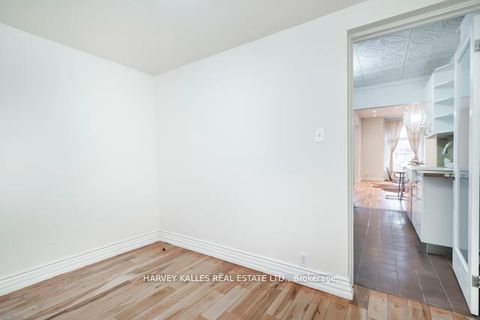 Photo 13 at 178 Manning Avenue, Bellwoods, Toronto