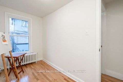 Photo 19 at 178 Manning Avenue, Bellwoods, Toronto