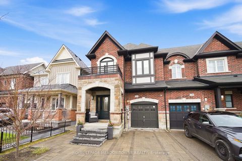 Photo 4 at 1111 Stantin Street, Lefroy, Innisfil