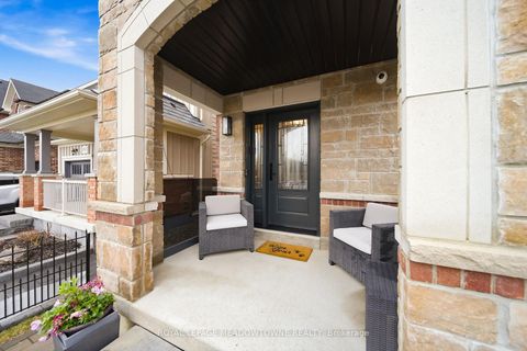 Photo 6 at 1111 Stantin Street, Lefroy, Innisfil