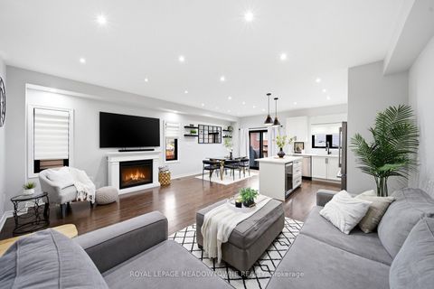 Photo 13 at 1111 Stantin Street, Lefroy, Innisfil