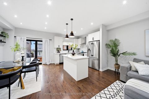 Photo 15 at 1111 Stantin Street, Lefroy, Innisfil