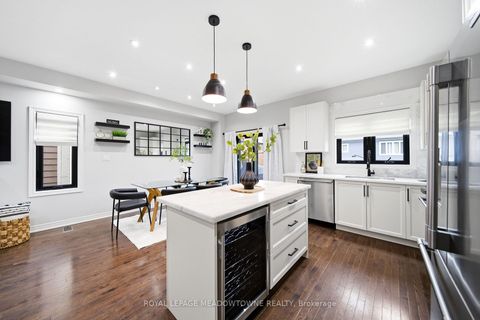 Photo 18 at 1111 Stantin Street, Lefroy, Innisfil