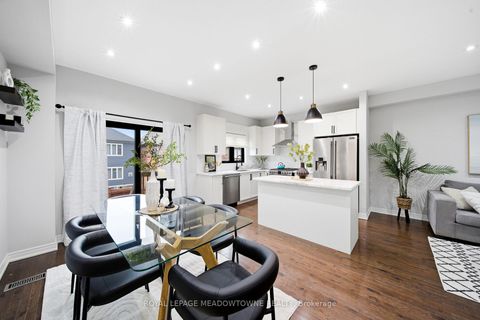 Photo 23 at 1111 Stantin Street, Lefroy, Innisfil