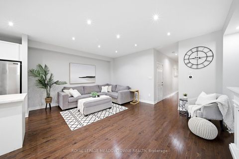 Photo 25 at 1111 Stantin Street, Lefroy, Innisfil