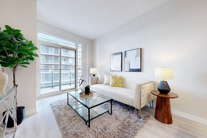 Photo 6 at 615 - 35 Watergarden Dr. Drive, Hurontario, Mississauga