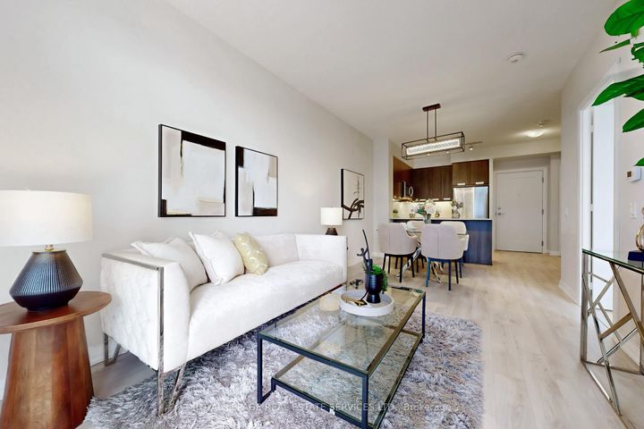 Photo 9 at 615 - 35 Watergarden Dr. Drive, Hurontario, Mississauga