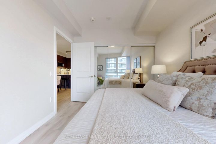 Photo 23 at 615 - 35 Watergarden Dr. Drive, Hurontario, Mississauga