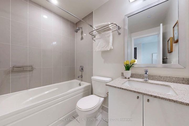 Photo 24 at 615 - 35 Watergarden Dr. Drive, Hurontario, Mississauga