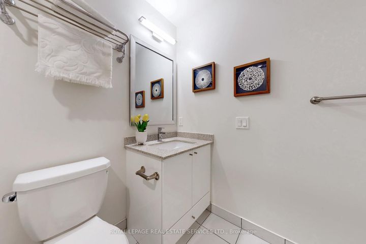 Photo 25 at 615 - 35 Watergarden Dr. Drive, Hurontario, Mississauga