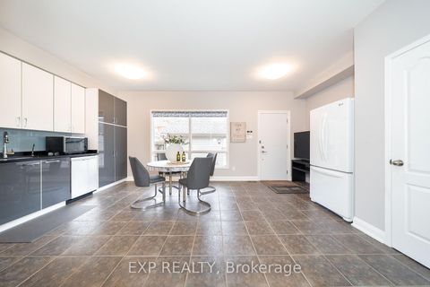 Photo 16 at 86 Bassett Avenue, Langstaff, Richmond Hill