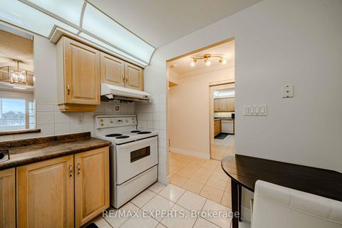 Photo 9 at 527 - 138 Bonis Avenue, Sullivan, Toronto