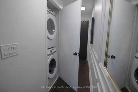 Photo 10 at 322 - 231 Fort York Boulevard, Niagara, Toronto