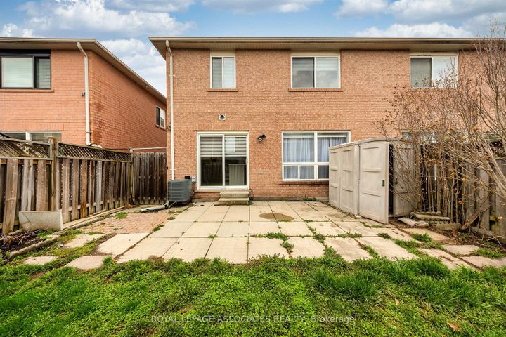 Photo 5 at 149 Rouge River Drive, Rouge E11, Toronto