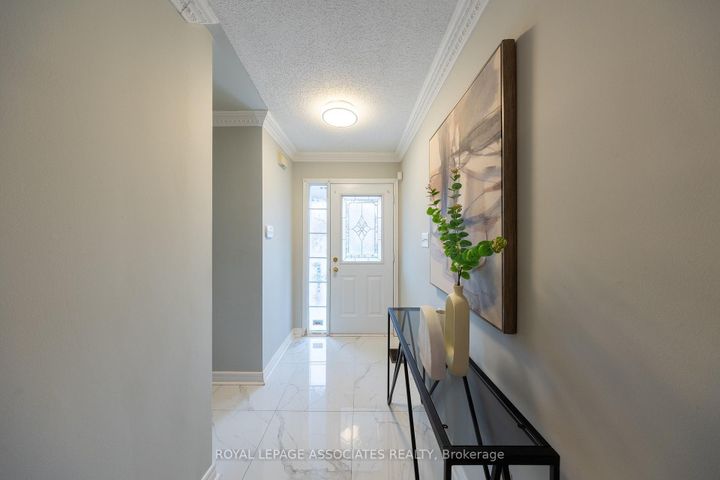 Photo 6 at 149 Rouge River Drive, Rouge E11, Toronto