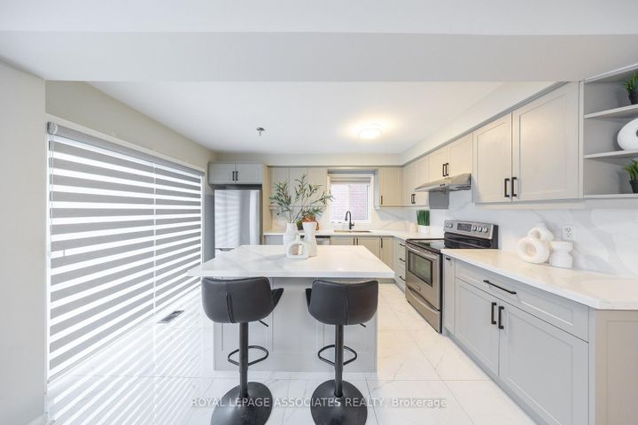 Photo 14 at 149 Rouge River Drive, Rouge E11, Toronto