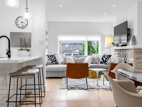 Photo 10 at 23 Latimer Avenue, Lawrence Park South, Toronto