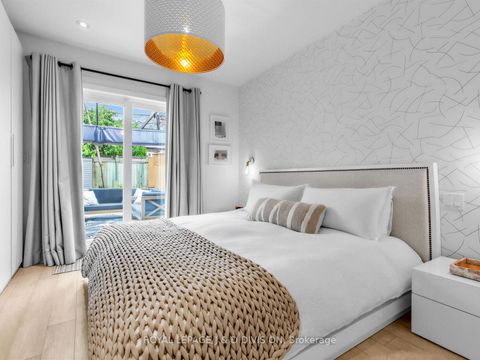 Photo 12 at 23 Latimer Avenue, Lawrence Park South, Toronto