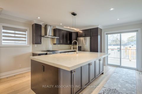 Photo 7 at 348 Miami Drive, Keswick South, Georgina