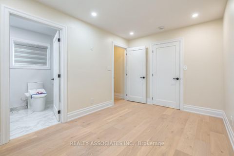 Photo 13 at 348 Miami Drive, Keswick South, Georgina