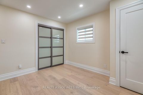 Photo 18 at 348 Miami Drive, Keswick South, Georgina