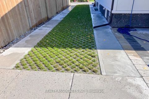 Photo 42 at 348 Miami Drive, Keswick South, Georgina