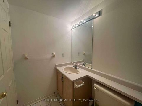 Photo 6 at 212 - 7378 Yonge Street, Yorkhill, Vaughan