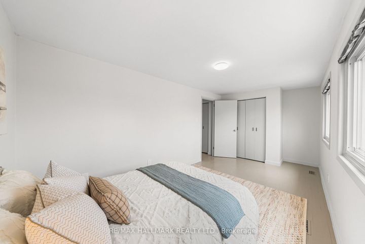 Photo 16 at 619 Timber Lane, Appleby, Burlington