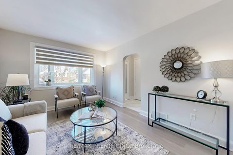 Photo 3 at 47 Amsterdam Avenue, Parkview, Toronto