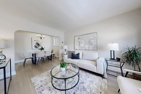 Photo 5 at 47 Amsterdam Avenue, Parkview, Toronto