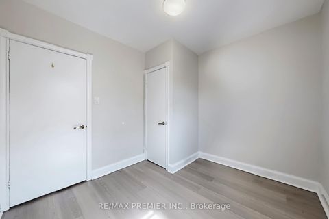 Photo 14 at 47 Amsterdam Avenue, Parkview, Toronto