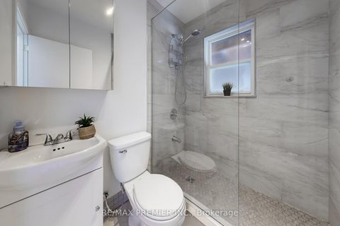 Photo 15 at 47 Amsterdam Avenue, Parkview, Toronto