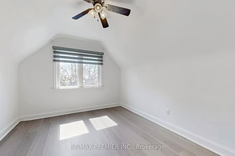 Photo 21 at 47 Amsterdam Avenue, Parkview, Toronto