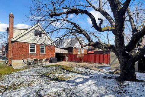 Photo 33 at 47 Amsterdam Avenue, Parkview, Toronto