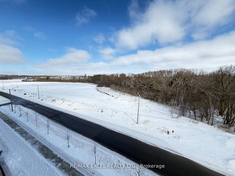 Photo 6 at 407 - 6 David Eyer Road E, Rural Richmond Hill, Richmond Hill