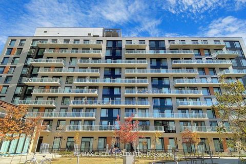 Photo 16 at 407 - 6 David Eyer Road E, Rural Richmond Hill, Richmond Hill