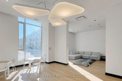 Photo 24 at 407 - 6 David Eyer Road E, Rural Richmond Hill, Richmond Hill