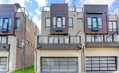 Photo 10 at 15 Ingersoll Lane, Jefferson, Richmond Hill