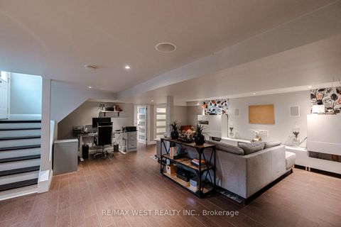 Photo 24 at 17 Saybrook Avenue, Queensway, Toronto