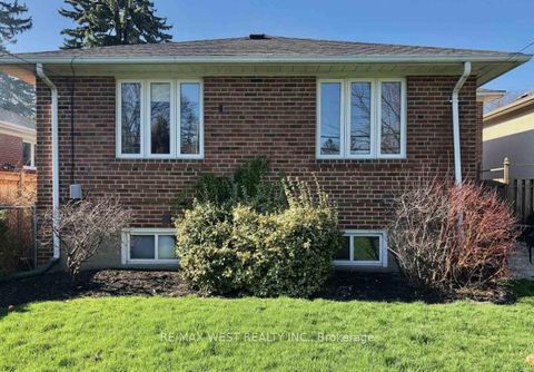 Photo 35 at 17 Saybrook Avenue, Queensway, Toronto