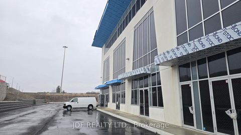 Photo 1 at 6 - 435 Cityview Boulevard, Vellore Village, Vaughan