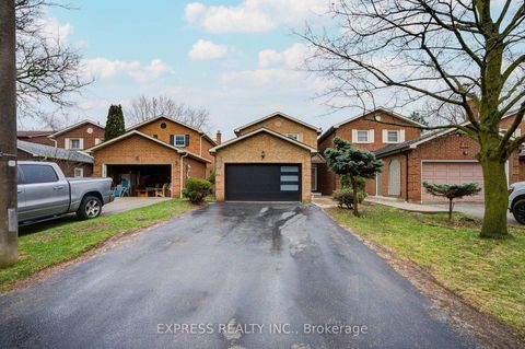 Photo 0 at 61 Trothen Circle, Markham Village, Markham