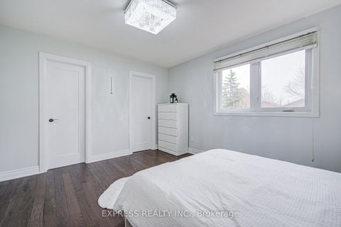 Photo 24 at 61 Trothen Circle, Markham Village, Markham